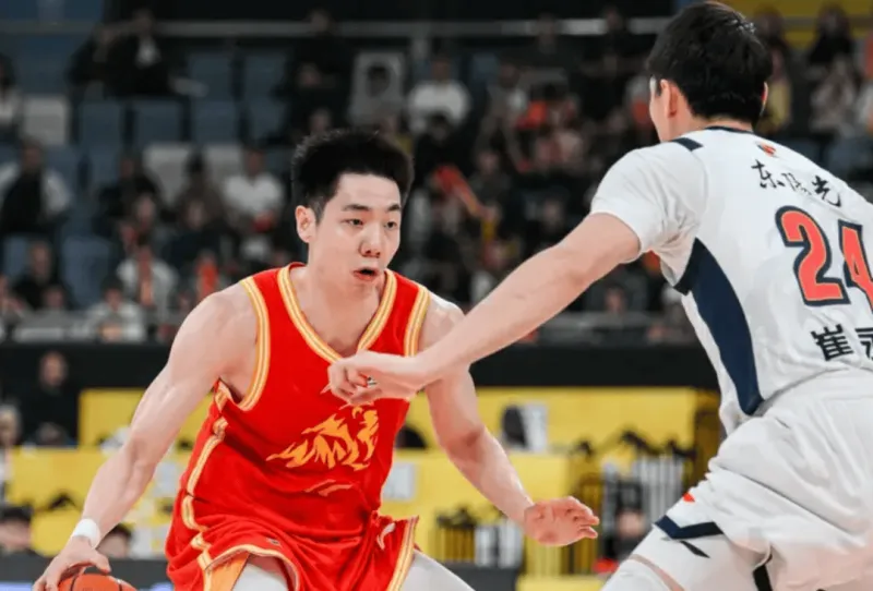 乐鱼app下载-朱俊龙全场三分3中2得到12分，赵嘉仁三分4中2得到12分3篮板